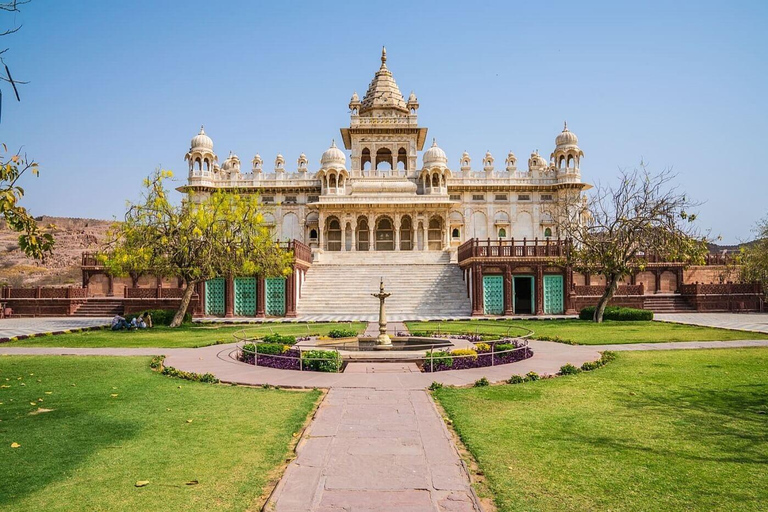 Jodhpur: 2-daagse Jodhpur-tour met woestijnkamp en kamelensafariPrivétour met auto, chauffeur en tourgids
