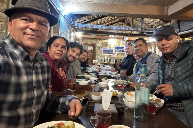 Pokhara: 2-Day Poon Hill Sunrise Trek with Lady Guide