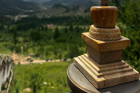 Terelj & Chinggis Khan Statue Guided Shuttle Tour