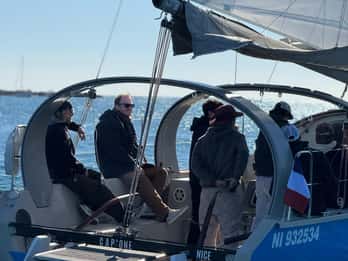 Golfe-Juan: Discover the Art of Sailing on a Scenic Cruise