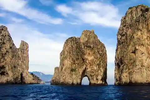 From Salerno: Capri Transfer and Island Boat Tour