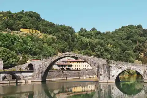 Garfagnana Tour by van from Lucca, Pisa or Livorno port