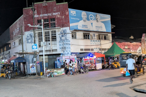 Cape Coast: Evening Castle Tour, Township Walk & Night Bites