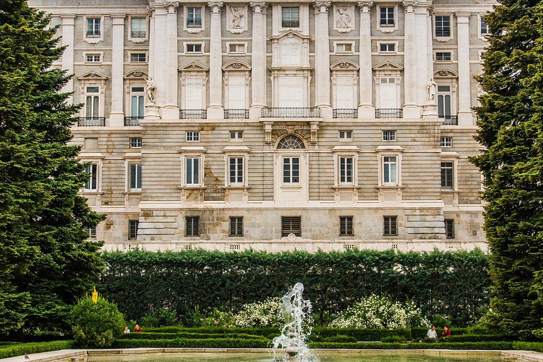 Madrid: Nachmittagstour durch den Königspalast und die Almudena-Kathedrale