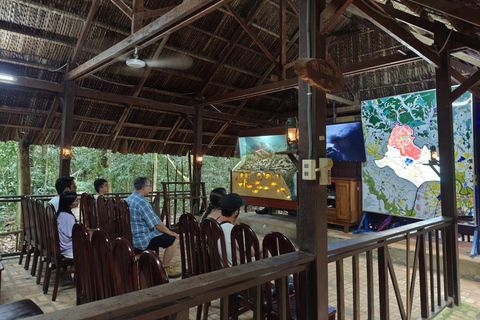 Ho Chi Minh: Cu Chi Tunnels &amp; Tan Lap Floating Village Tour