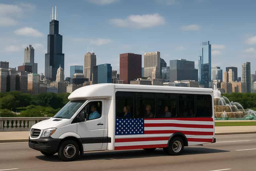 Chicago: Minibus-Tour in kleiner Gruppe mit Guide. Foto: GetYourGuide