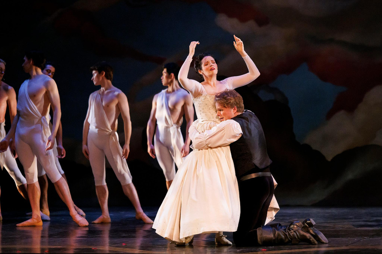 Baku: Musical performances at the Candlelight evenings Retro Musics by Candlelight