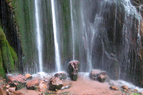 Cusco: Day trip to Perolniyoc Waterfall