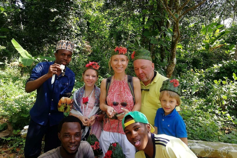 Zanzibar: Wycieczka po wiejskiej farmie z degustacją przyprawZanzibar: Wycieczka po farmie Village Green z degustacją przypraw