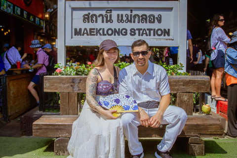 Bangkok:Floating Market & Maeklong Train Market Premium Tour