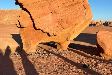 Wadi Rum: Private Luxury Cave Stay, Sunset Tour & Dinner