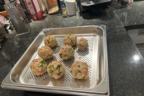 Tyrolean dumplings & mountain stories – cooking workshop with Harald in Axams