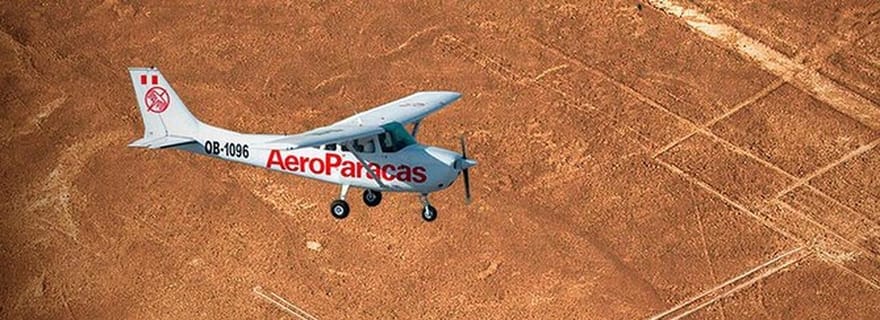Lima : vol au-dessus des lignes de Nazca, Paracas et Huacachina, circuit de 2 jours