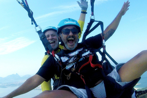 Rio de Janeiro: Paragliding in Niterói with experienced instructors