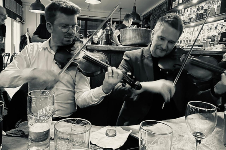 Inverness: Highlander Show with Whisky or Food Tasting Inverness: Highlander Show with Whisky Tasting