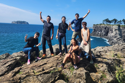 Excursión al atardecer por la isla de JejuExcursión al atardecer en la isla de Jeju