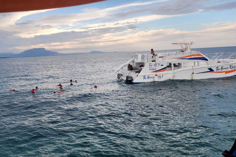 Puerto Plata: Party Catamaran to Sosua Bay Puerto Plata: Party Boat Catamaran to Sosua Bay