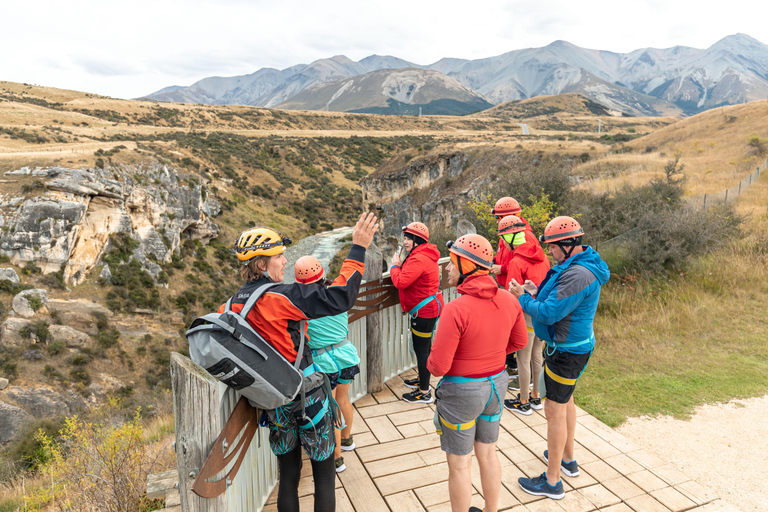 Lyttelton: Excursie aan wal, Grottenstroom &amp; Castle Hill Tour