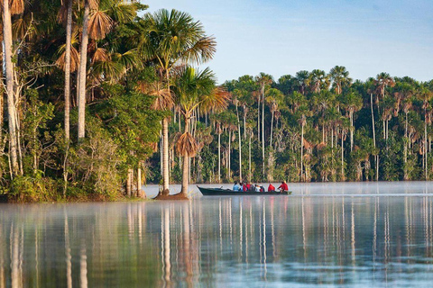 Puerto Maldonado: 2-Day Lake Sandoval Nature Tour