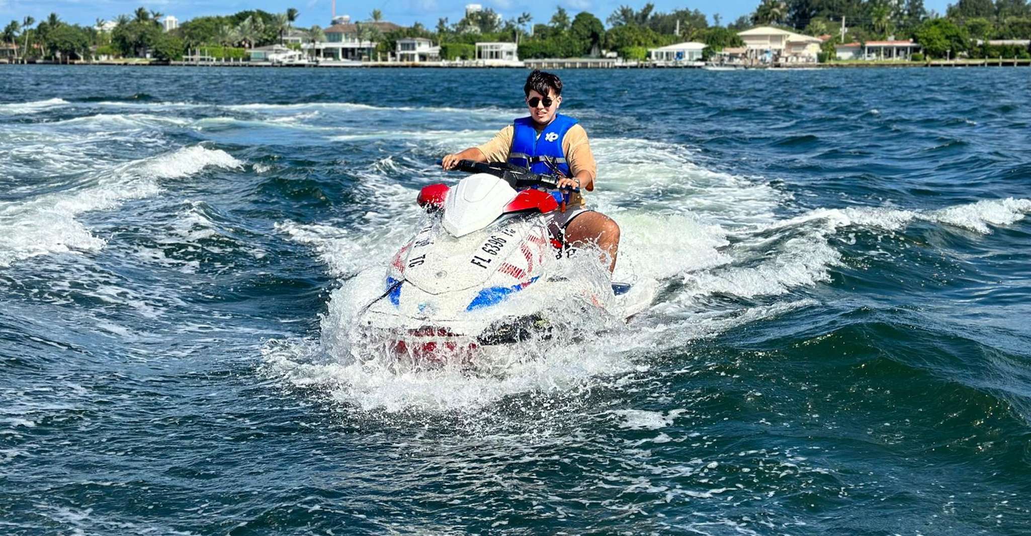 Miami Beach Jetskis + Free Boat Ride - Hizvo