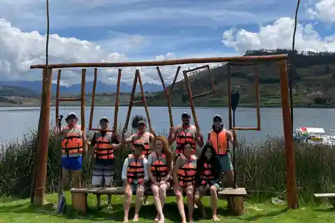 Stand up Paddle na lagoa de Huaypo: aventura no Vale Sagrado