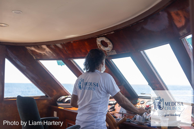 Protaras: Medusa Chill-Out Cruise to Blue Lagoon & Sea Caves