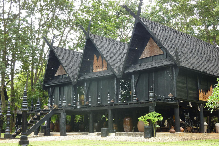 Chiang Mai : Le village de Long Neck et les temples emblématiques de Chiang Rai