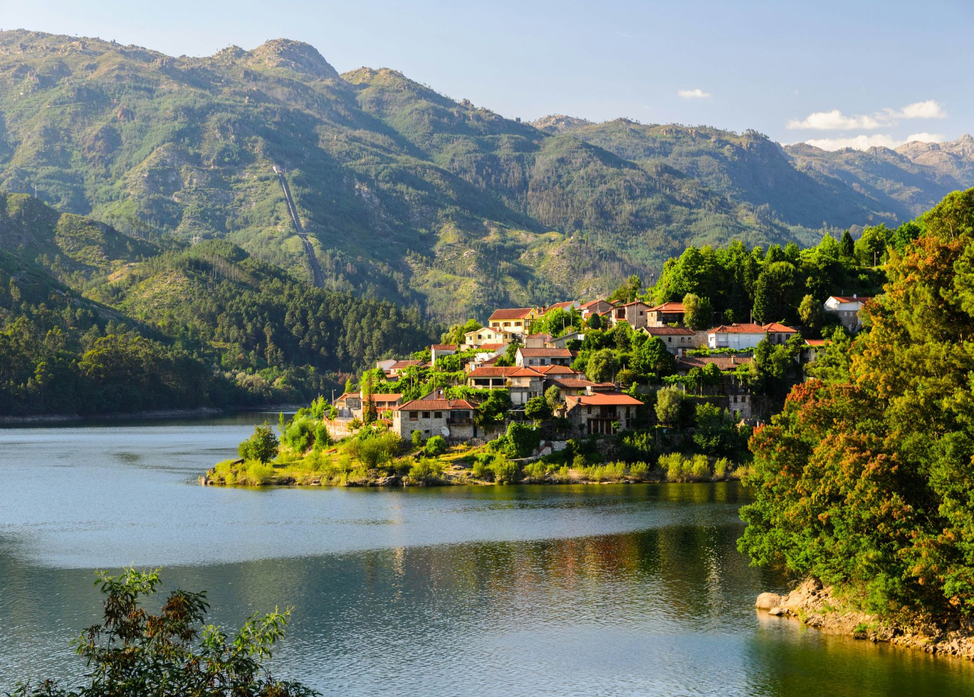 Oporto: Wanderung im Nationalpark Gerês, Mittagessen & E-Book über die Natur
