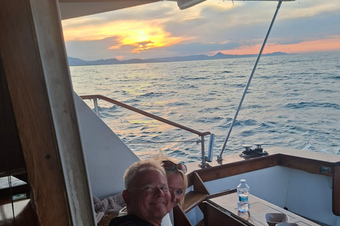 Dénia: Yacht Rental Dénia: Full Day on a Private Yacht with Crew