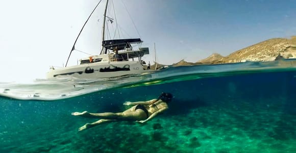 Santorini: Catamaran Cruise with Fresh Meal & Open Bar