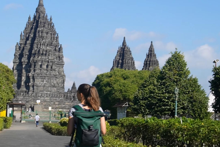 Yogyakarta: Borobudur, Prambanan & Alun-Alun Kidul Tour