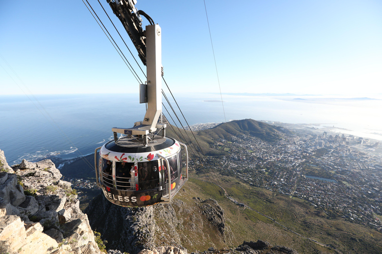 Ingresso sem fila para o teleférico da Table Mountain saindo da Cidade do CaboBilhete sem fila para o teleférico da Table Mountain saindo da Cidade do Cabo