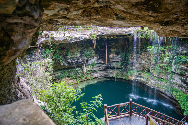 Cancun : Chichen Itza, Cenote et Valladolid avec déjeunerVisite privée avec prise en charge à l'hôtel