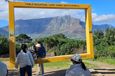 Cape Town: Table Mountain Cableway & City Tour with Pickup