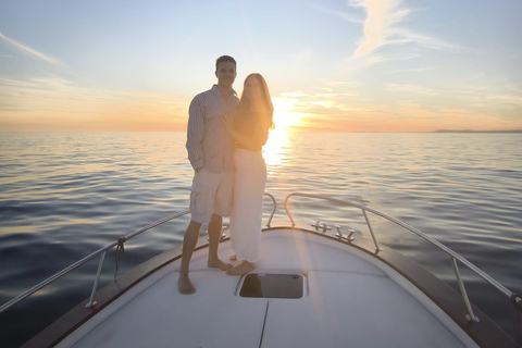 Excursión en barco privado por la costa de Amalfi