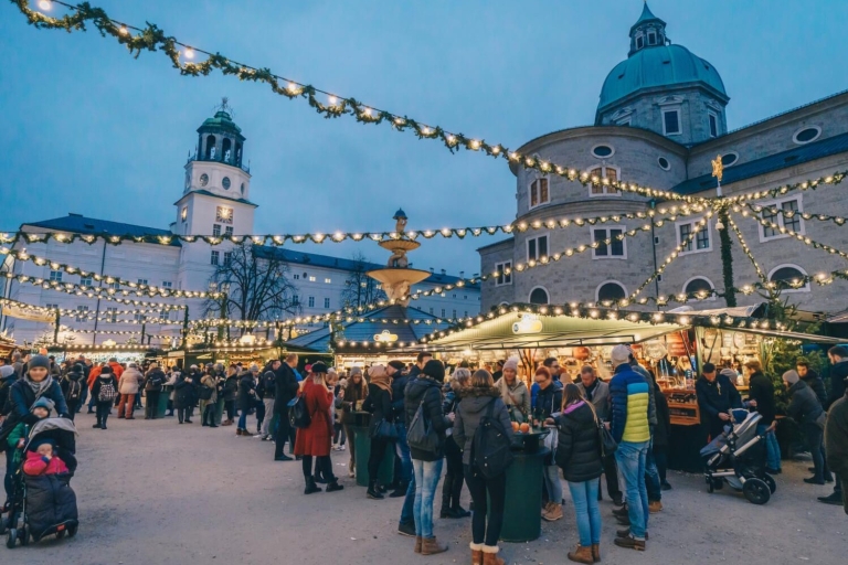 Vanuit Wenen: Hallstatt & Salzburg + kerstmarkten tourWenen: Hallstatt, Melk & Salzburg Kerstrondleiding - privé