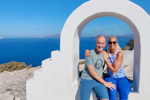 Santorini: Semi-Private Tour with Local Guide 5-hour Semi-Private Tour