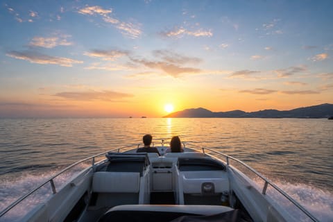 Phuket: 2-Hour Private Sunrise Speedboat to Cape Panwa