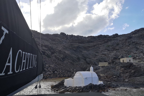 Santorini Caldera: panoramische wintercruise