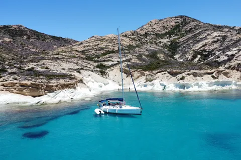 Milos: Full-Day Sailboat Cruise with Food and Open Bar