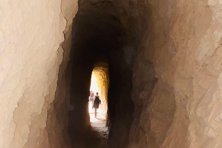 Wandeltocht naar het Romeinse Aquaduct van Pena CortadaWandeltocht naar het Romeinse aquaduct van Pena Cortada