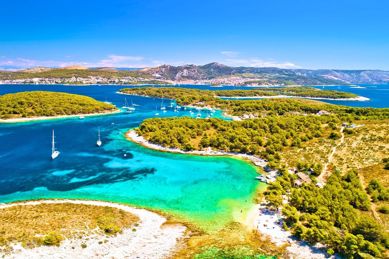 Split: excursión en lancha rápida a la Laguna Azul y las 3 islas (grupo reducido)Split: Excursión en lancha rápida por la Laguna Azul y las 3 Islas - Grupo reducido