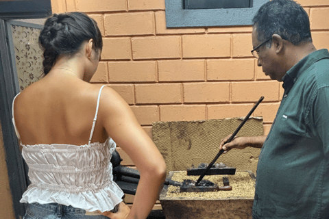 Galle: Traditional Silversmith Experience with Local Lunch