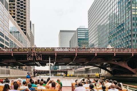 Chicago: Crucero por el río de la Arquitectura Skip-the-Ticket LinePunto de encuentro de la Avenida Michigan