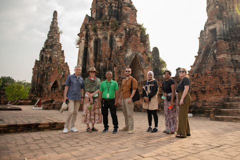 Bangkok: Ayutthaya, ferrovia e mercati galleggianti Tour di un giorno interoTour privato in inglese