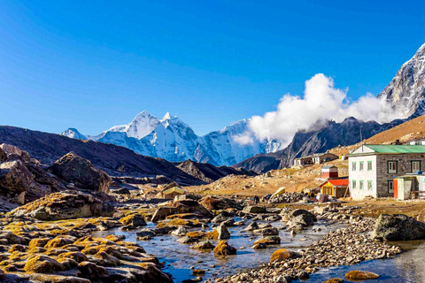 Senderismo por el Campo Base del Everest con pernoctación en el Campo BasePara los no titulares de la nacionalidad nepalí