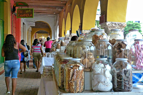 Cartagena: Street Food and City Tour with Licensed Guide