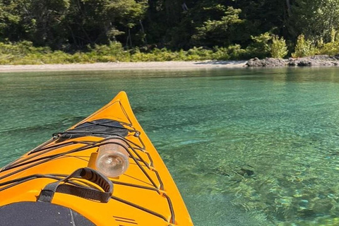 Villa la Angostura: Half Day Kayak Tour with Picnic
