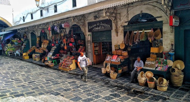 Visit Tunis Medina Walking Tour in Tunisi