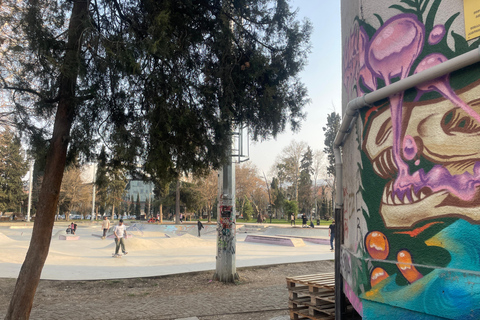 Tiflis 2 Parques: Lago de las Tortugas y Parque Dedaena con mercadillo